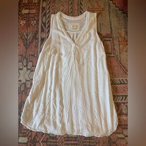 Beautiful white Anthropologie tunic